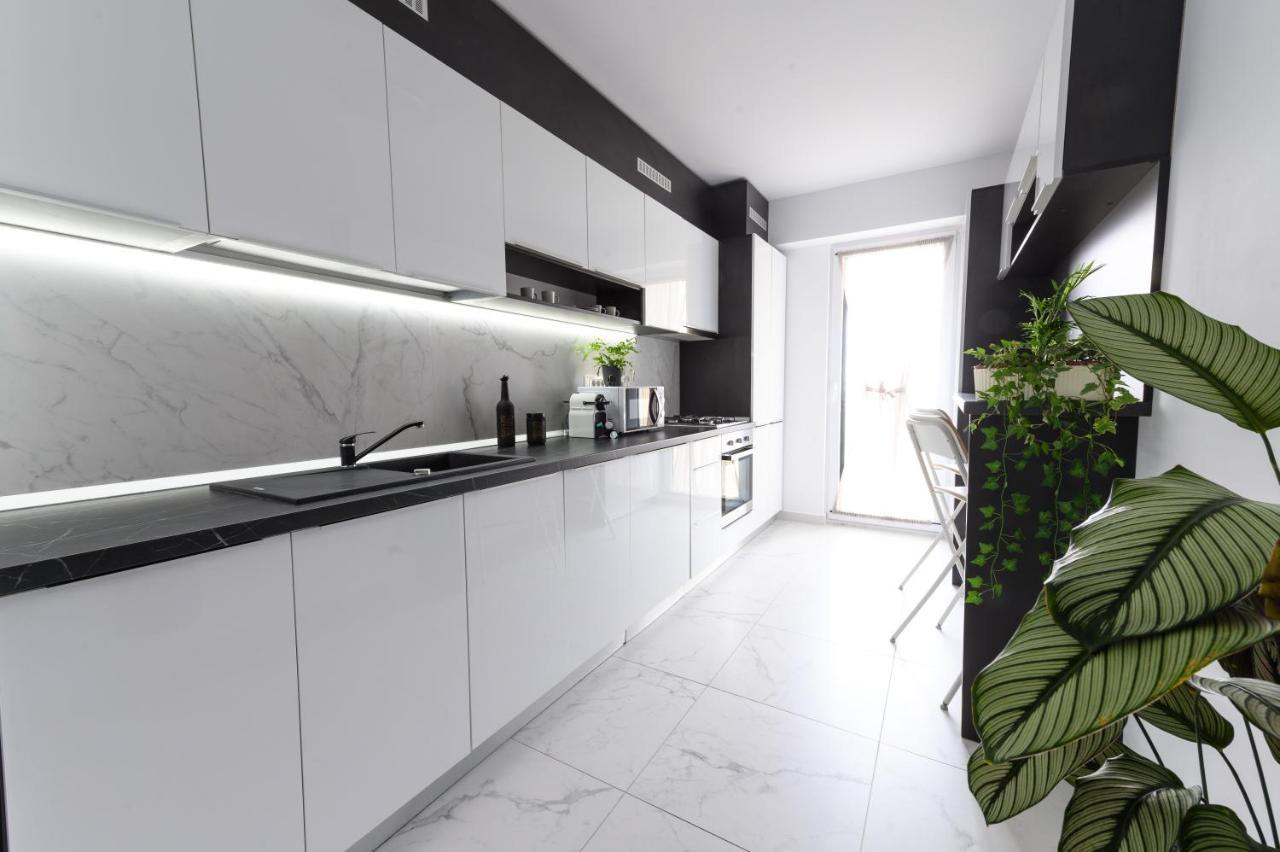 North Artistique - Aviatiei Apartment Bukares Bagian luar foto