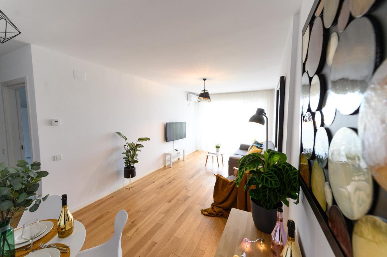 North Artistique - Aviatiei Apartment Bukares Bagian luar foto